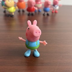 LOT OF 15 PEPPA PIG Figures Various years and condition