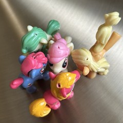 My Little Pony LOT OF 10 (APPLE FAMILY -FLAWED read description) Blind Bag Mini