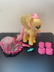 RARE My Little Pony Fashion Style Fluttershy from 2010 w/ Shoes & Cape!