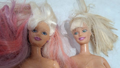 Lot of 2 Mattel Barbie Dolls with Jointed Arms & Legs 1 Died Hair – 74