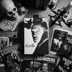 ULTIMATE VINCENT PRICE (BLACK & WHITE) 7″ inch Action Figure.