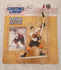 STARTING LINEUP HOCKEY FIGURES 5 ASSORTED PLAYERS (4) 1993 (1) 1996 SEE PHOTOS