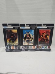 McFarlane DC Multiverse Black And GOLD HELLBAT Batman Armored Suit Superman Set