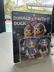 Authentic Pop Mart Mega Space Molly 100% Donald Duck & Daisy Set. Sealed. US