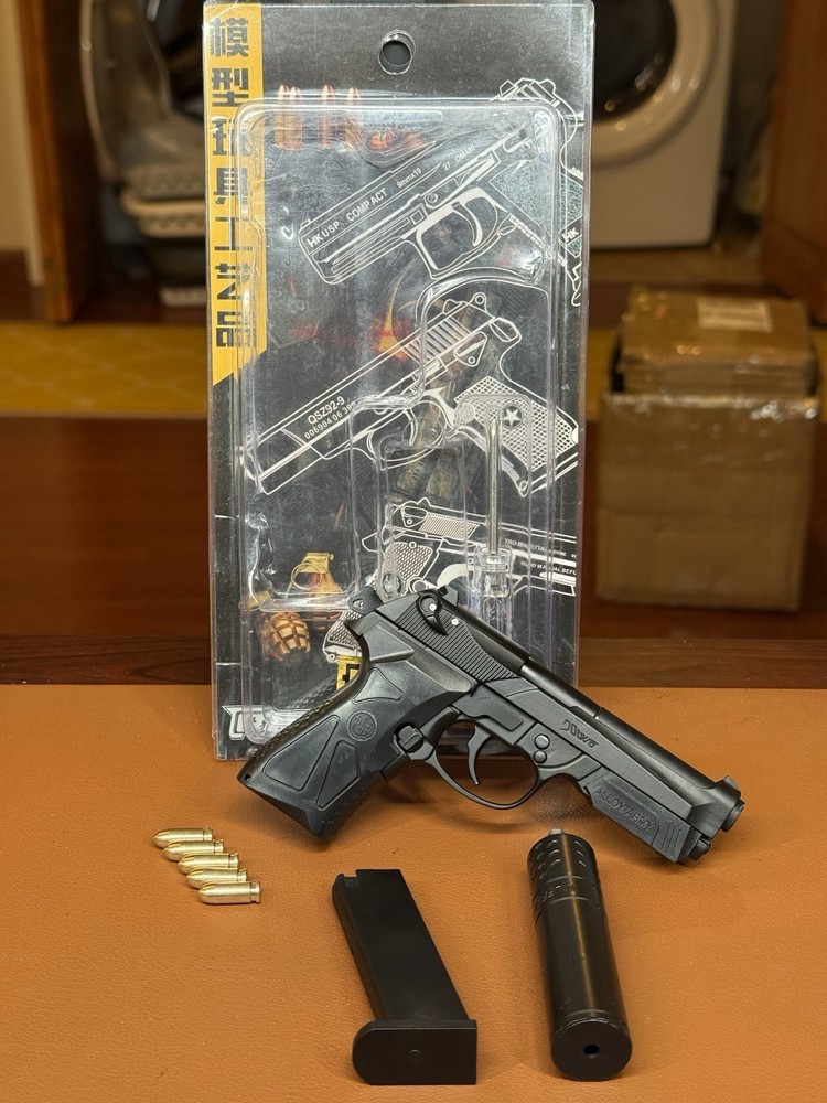 Mini Model Gun Beretta 90TWO Black Shell Eject 2 Tone 90 TWO Toy Collector Alloy
