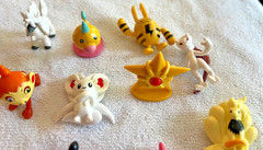 Lot of 20 – Pokémon PK China 1-3/4”- 2” Mini Figures variety