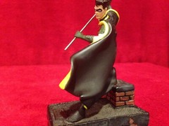 Robin 1997 DC Comics Statue 5 1/2 Inches Tall 3 Inches Wide / Pre-Owned MINT