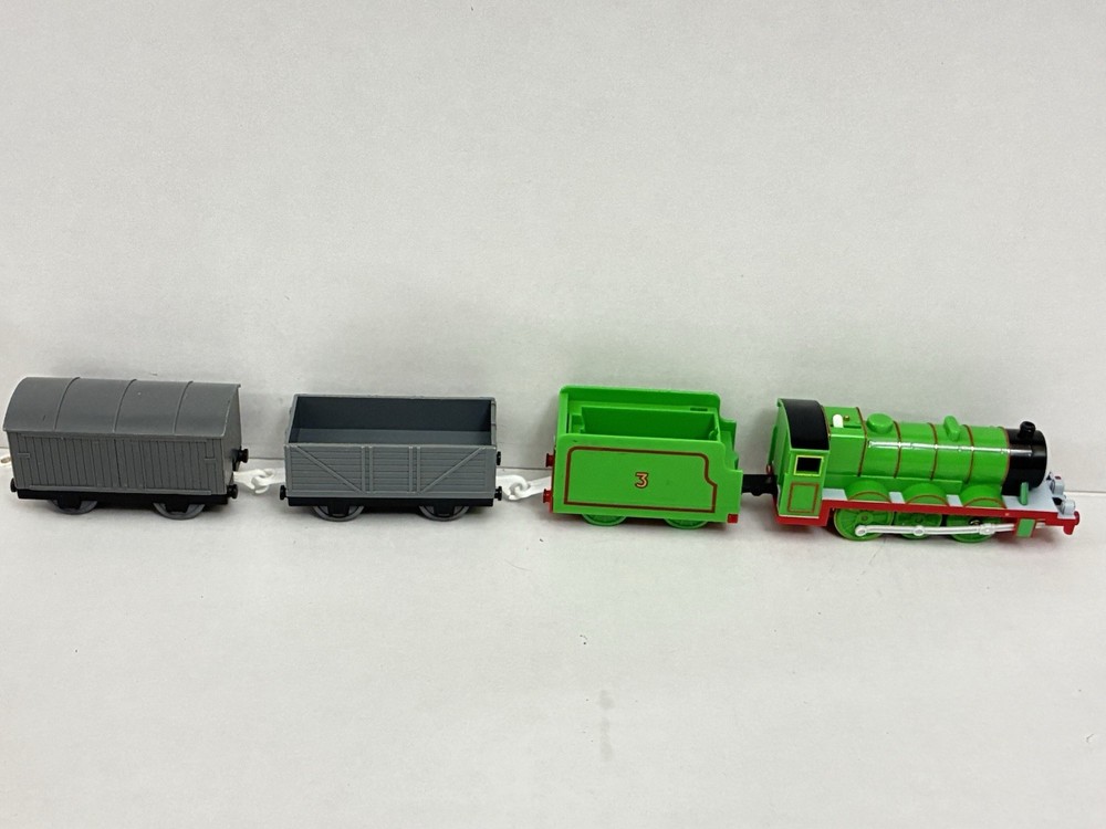 Tomy Thomas Plarail Henry with Troublesome Truck and Boxcar