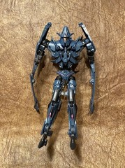 Transformers Prime Soundwave Robots in Disguise Deluxe Class