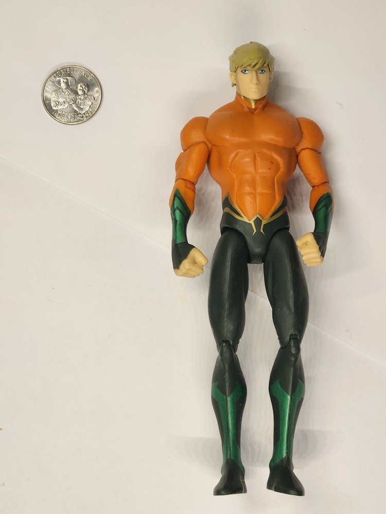 Justice League: Throne of Atlantis AQUAMAN Figure, (DC Collectibles) Figure Act