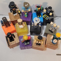 Roblox Lot of 12 Action Figures with Accessories & Box Collectable Toys NO CODES