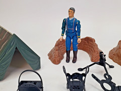 Galoob A-Team Combat Headquarters John Hanibal Action Figure w/ Raft & Weapons