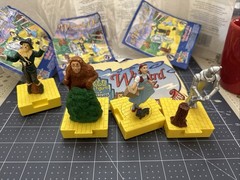 Blockbuster Wizard of Oz Set 4 Movable Toys 1997 Dorothy Scarecrow Tin Man Lion