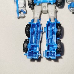Transformers Combiner Wars Legends Class Pipes (no packaging or instructions)