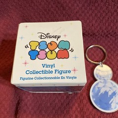 DISNEY D23 EXPO exclusive TSUM TSUM figure MICKEY MOUSE VINYL 2015 & Keychain