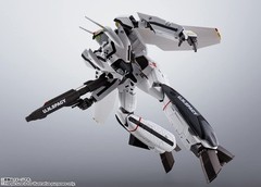 HI-METAL R Macross Zero VF-0S Phoenix (Roy Focker’s Unit) 140mm Action Figure