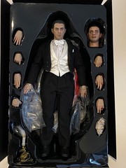 Infinite Statue Kaustic Plastik Dracula Bela Lugosi Deluxe Sixth Scale Figure