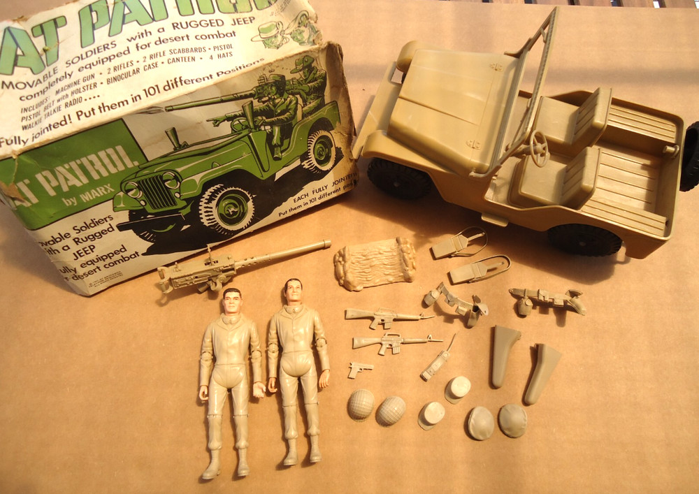 RARE 1967 Rat Patrol Jeep Desert Army Vehicle + Figures + Box + Accessories Marx