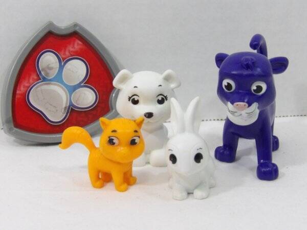Spin Master ~Paw Patrol~ Mountain Rescue Polar Bear, Rabbit, Jaguar & Cat Figs