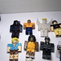 R0BL0X Toys Action Mini Figures Lot Of 25 With Accessories Extras Police Car