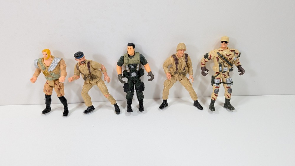 Lot of 5 Action Figures Solders GI Joe 4 inch