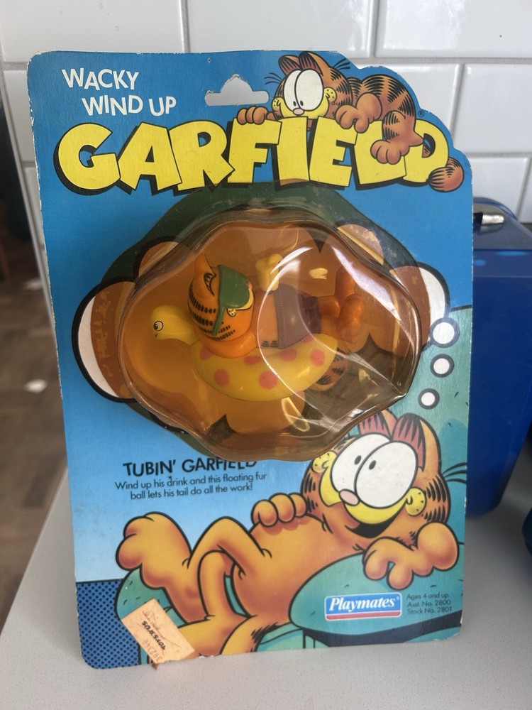 Playmates 1991 Wacky Wind Up Tubin’ Garfield Action Figure NEW