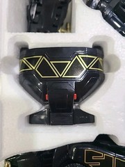 1993 Mighty Morphin Power Rangers Megazord Special Edition Black Gold Bandai