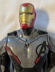 Avengers Endgame Titan Hero Power FX Iron Man 12” Action Figure Red/Gold Helmet