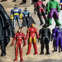 Lot Of 18 Mix Super Hero Characters Figures Action Figures Toys Variety