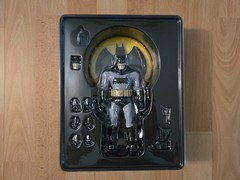 Mezco Toyz One: 12 Collective The Dark Knight Returns Black And Gray Figure