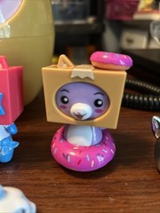 LankyBox Giant Foxy Mystery Egg Set With 7 Figures lot