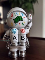 MEGA SPACE MOLLY 400% Jon Burgerman Series Confirmed Figure Secret – CASH