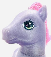 2002 Hasbro G3 My Little Pony – Petal Blossom – Super Long Hair Pony **Read