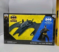 Spin Master DC Batman Returns 4″ Figure & Batwing 85 Years Multiverse Keaton