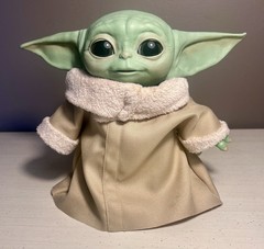 Hasbro Star Wars Baby Yoda The Child Animatronic Edition Action Figure Adorable