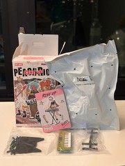 Pop Mart Peach Riot Rise Up Series Poppy Electric Funk Figure Blind Box