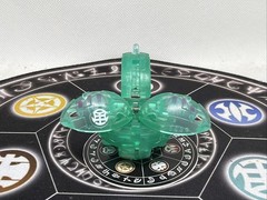 Bakugan Battle Brawlers B2 Ventus Translucent Dragonoid 870G VHTF