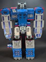 Transformers SDCC Titans Return Fortress Maximus complete Hasbro 2016