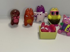 Lost Kitties Collectible Toy Figures Lot Of 7 Cat Figures