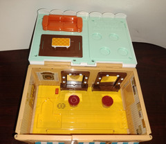 TOYTRON Welcome to Bread Barbershop, Talking & Singing Dollhouse (Used)