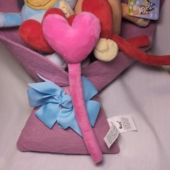 NWT BLUEY & BINGO 13″ Valentine’s Day Plush Bouquet Ruz
