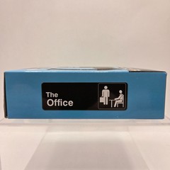 * NEW in box * THE OFFICE – Dwight’s Schrute Farms Single Figure Buildable Set