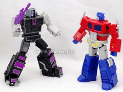 Pocket Size Small Scale MFT Car Plane Vehicle Combined Robot Destroyer Figures