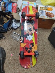Mickey Mouse 22-in Micro Pop Super Portable Easy To Store 50 Mm PVC Wheels…