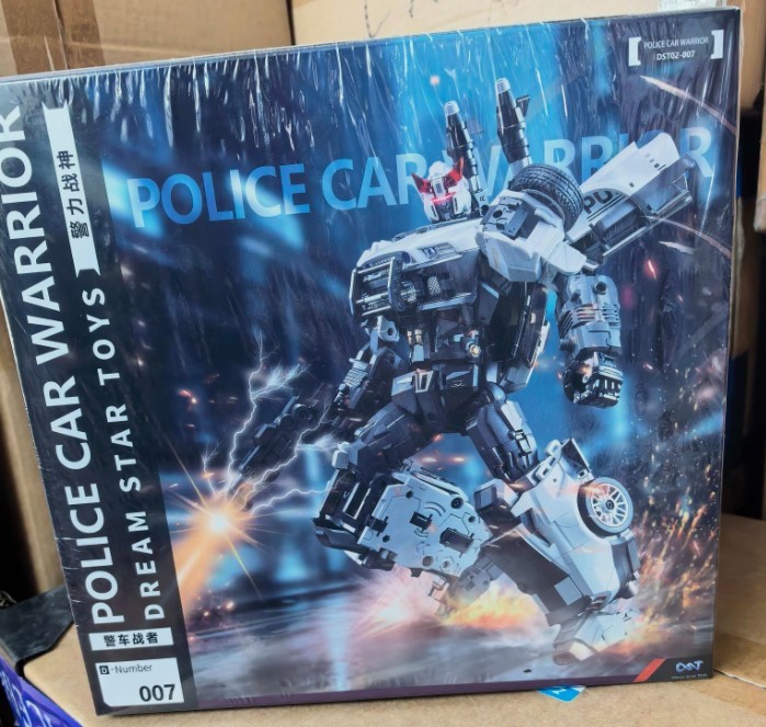 New Transformation toys Dream Star Toys DST02-007 Warrior Figure In Stock