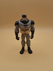 2009 DC Comics 5” Toy Batman Gray Black Yellow Action Figure.