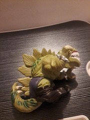 Street Sharks 2 Extreme Dinosaurs 1996 + 1 Street Shark Stegz Slash Bullzeye