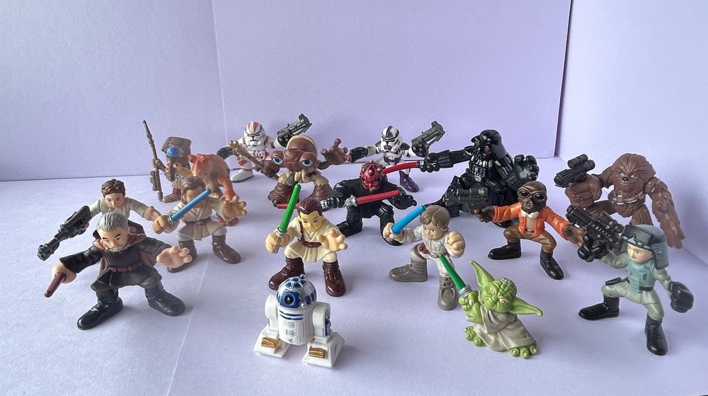 Hasbro Star Wars Galactic Heroes Action Figures Lot Set Assorted Bundle of 17