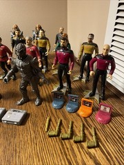 Star Trek Generations (15) Voyager (3) Playmates Toys 18 Figures & Accessories