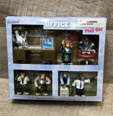 Accoutrements Office Monkeys Play Set Figurines Made in 2007 – Brand NEW
